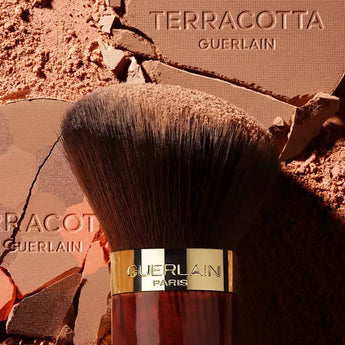 Terracotta Light Kabuki Brush - Be in the Pink