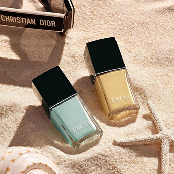 Limited Edition Dior Vernis Nail Polish with Gel Effect and Couture Color - Be in the Pink