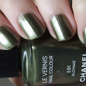 Chanel Nail Polish Signature Colors - Be in the Pink
